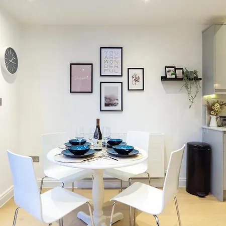 A Beautiful One Bedroom Flat With Garden & Parking Mill Hill Exterior photo